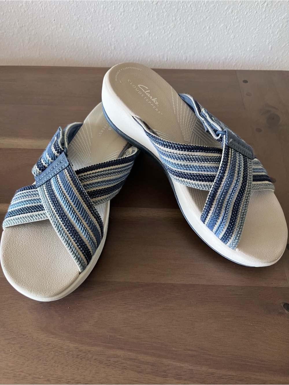 Clarks Women's Arla Wave Sandals in Blue Combi with cushioned footbed. NEW sz 8 - Picture 6 of 6
